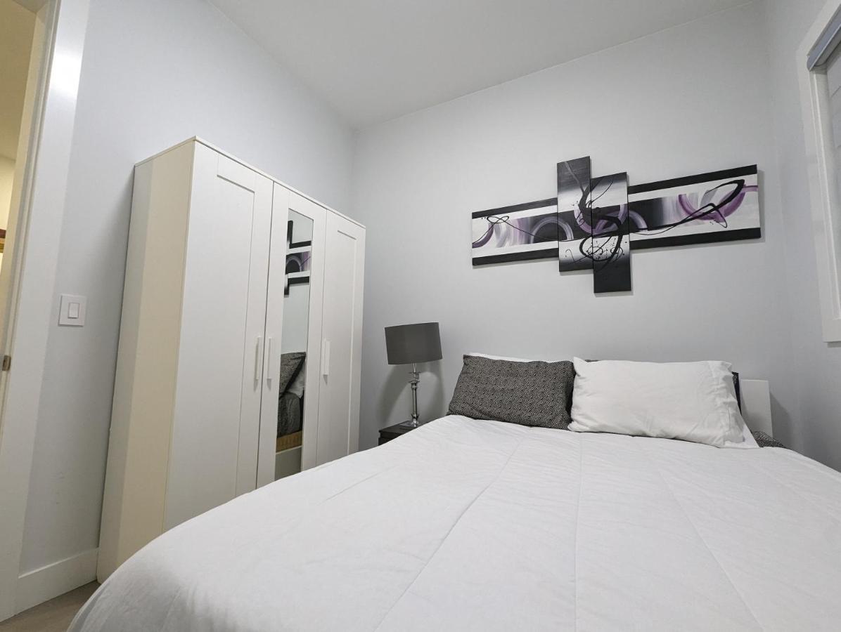 Modern & Luxurious Suites In Съри Екстериор снимка