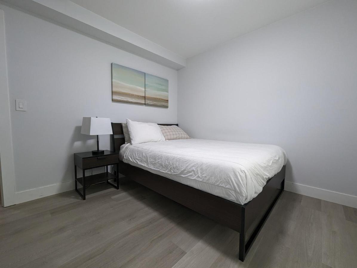 Modern & Luxurious Suites In Съри Екстериор снимка