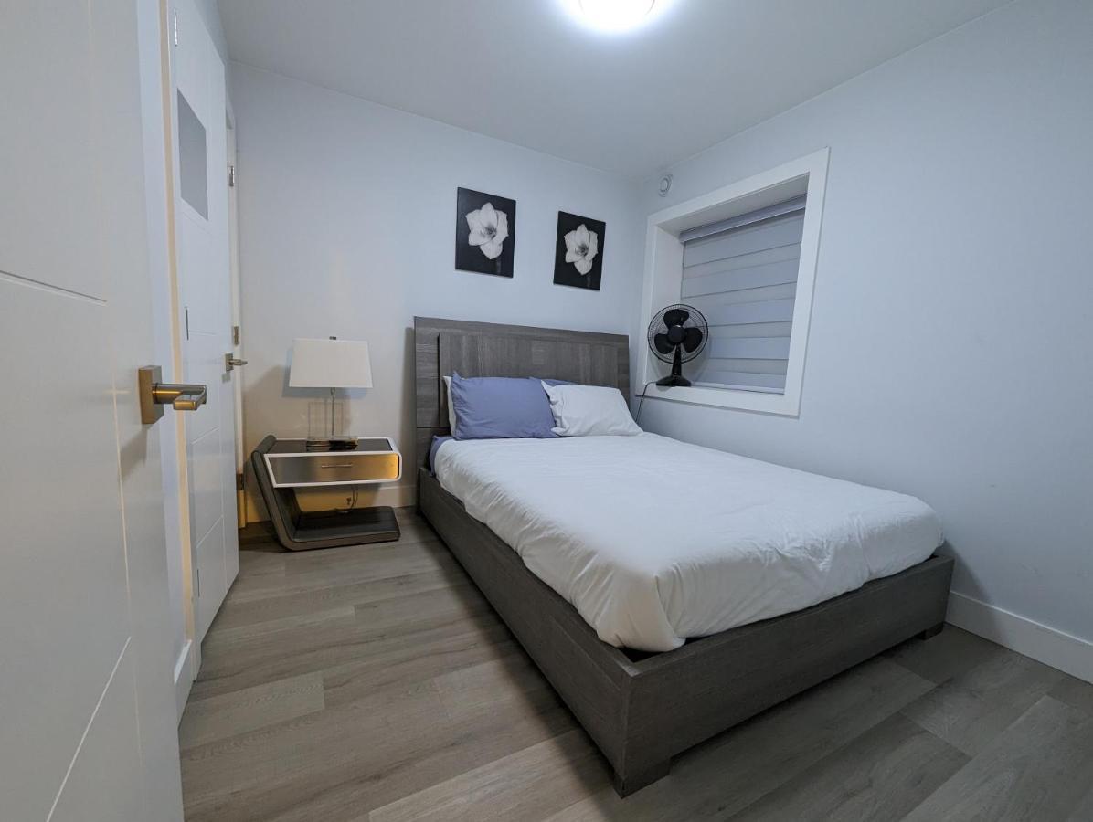 Modern & Luxurious Suites In Съри Екстериор снимка